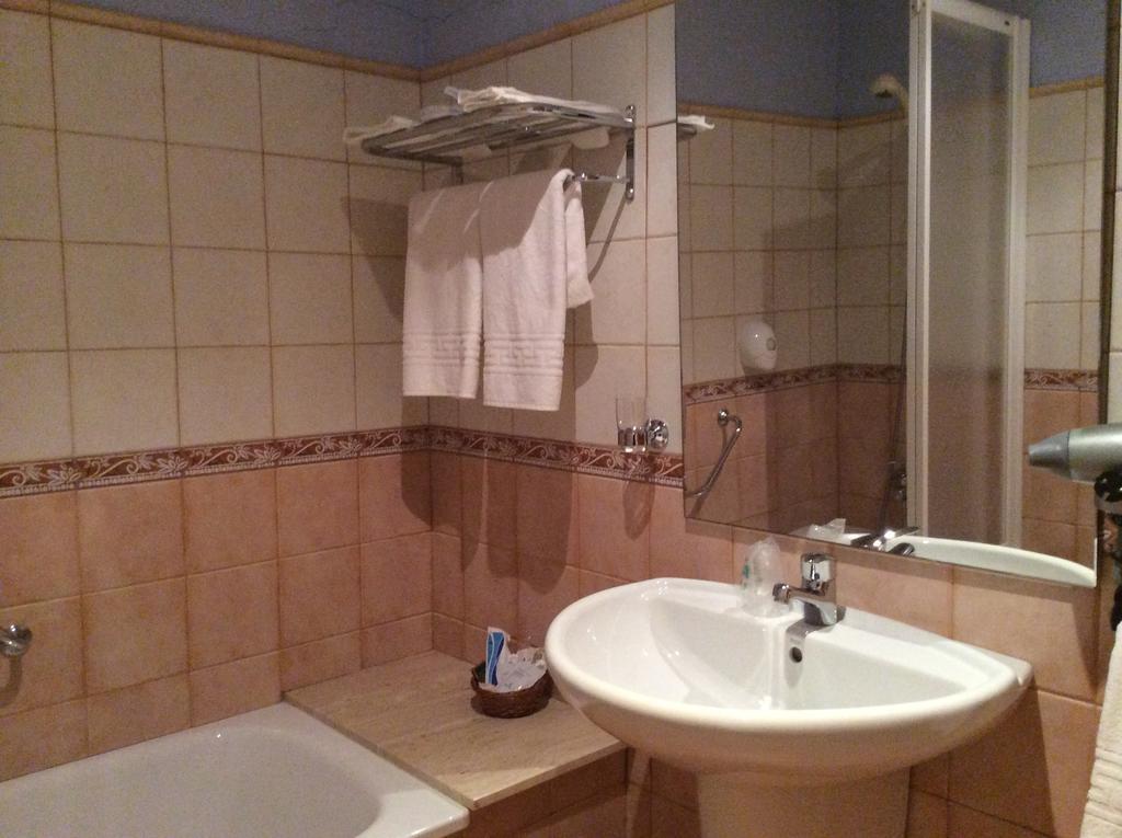 Ribera de Cardós Hotel La Ribera חדר תמונה