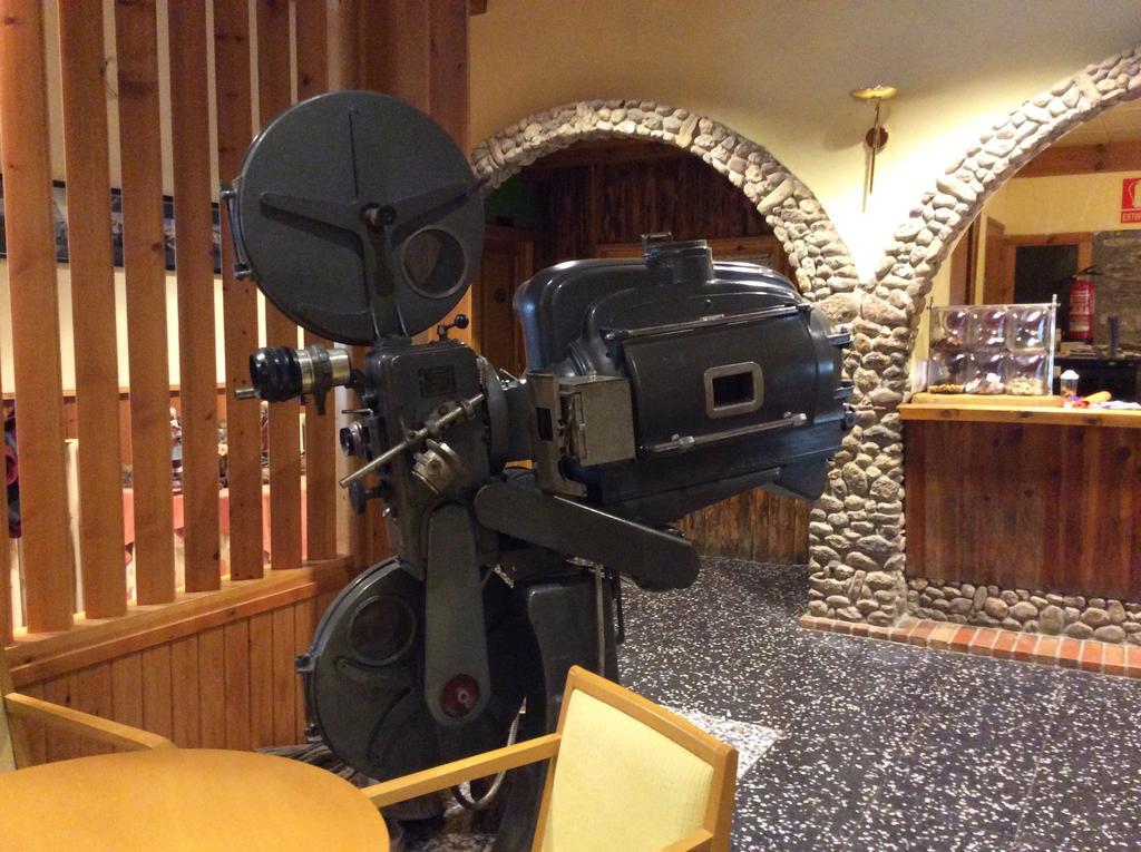 Ribera de Cardós Hotel La Ribera מראה חיצוני תמונה