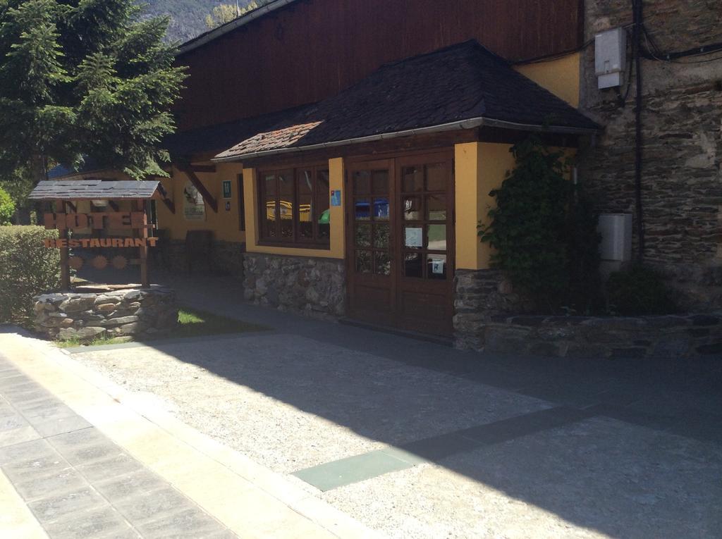 Ribera de Cardós Hotel La Ribera מראה חיצוני תמונה