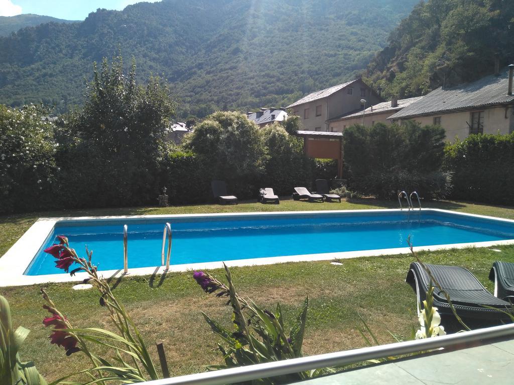 Ribera de Cardós Hotel La Ribera מראה חיצוני תמונה