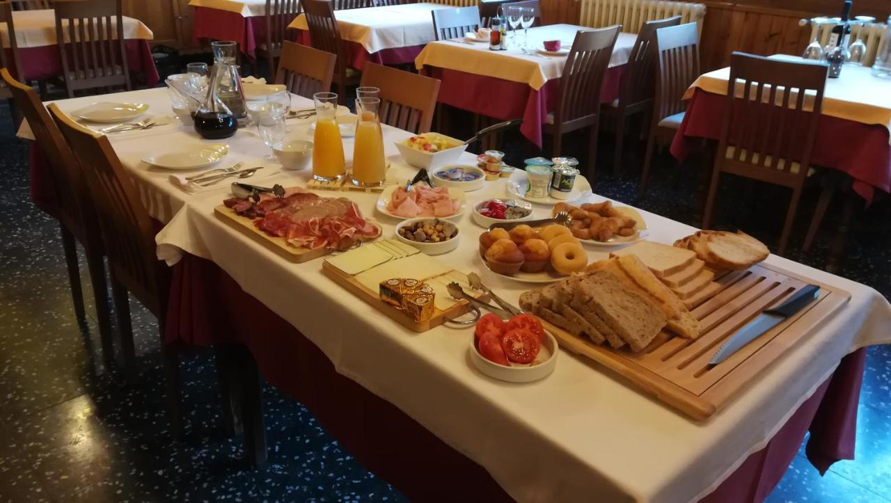 Ribera de Cardós Hotel La Ribera מראה חיצוני תמונה